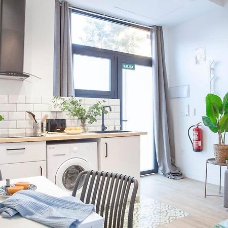 Al5 Seaside Bliss-Stylish Loft Steps From Malvarrosa Βαλένθια Εξωτερικό φωτογραφία