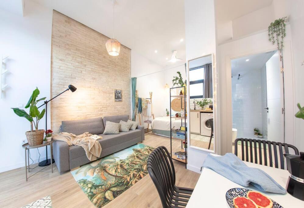 Al5 Seaside Bliss-Stylish Loft Steps From Malvarrosa Βαλένθια Εξωτερικό φωτογραφία