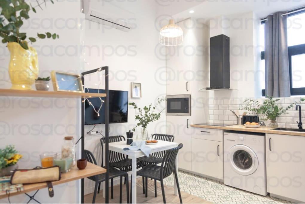 Al5 Seaside Bliss-Stylish Loft Steps From Malvarrosa Βαλένθια Εξωτερικό φωτογραφία